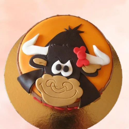 Cow Head Birthday Cake | The most unusal design i've been as… | Flickr