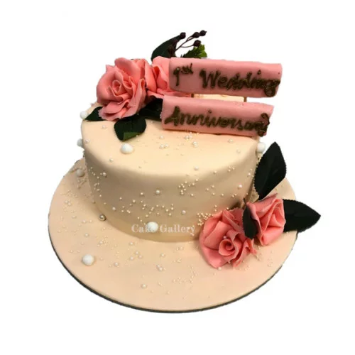 Anniversary Cake - Kiss and Cupid theme cake - Buy Romantic Cake for couple  for Delivery in Gurugram, Noida and Greater Noida – Creme Castle